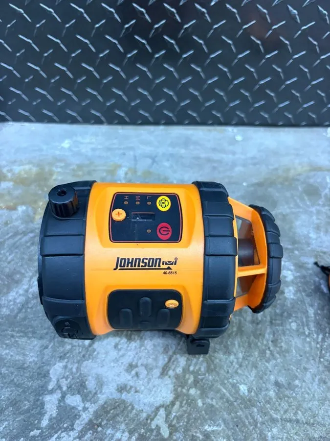 Нивелир Johnson 40-6515 Rotary Laser Level 40-6705 Detector Receiver — фото лота 1