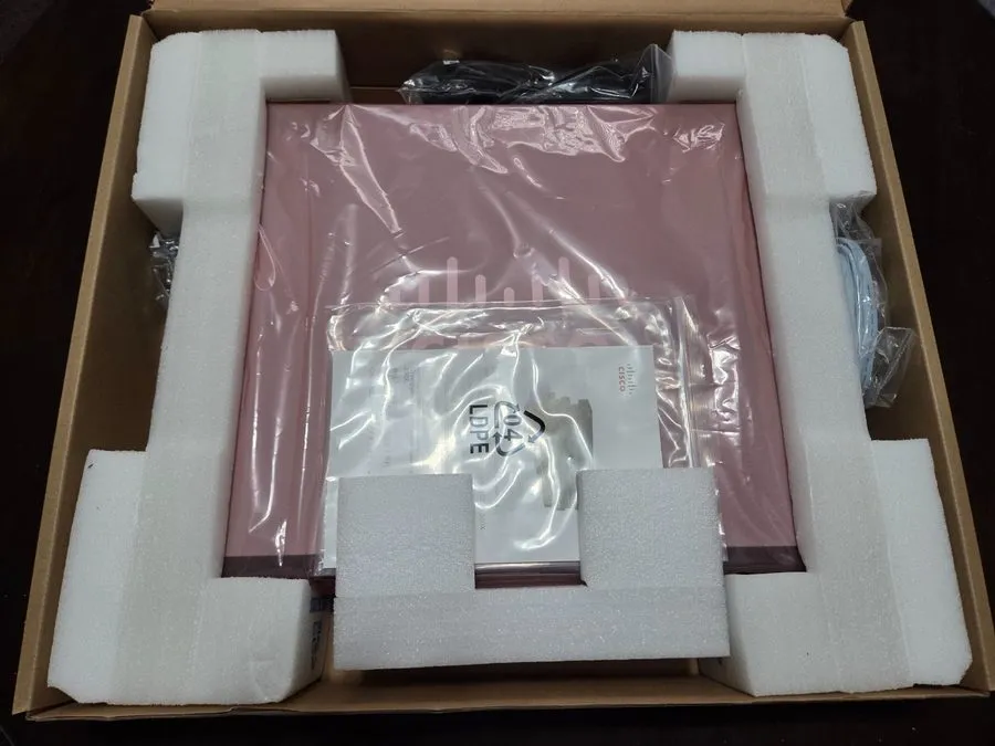 Коммутатор Cisco SG350X-48PV-K9-NA 48-Port Gigabit PoE+ Managed Switch 4x 10G SF — фото лота 1