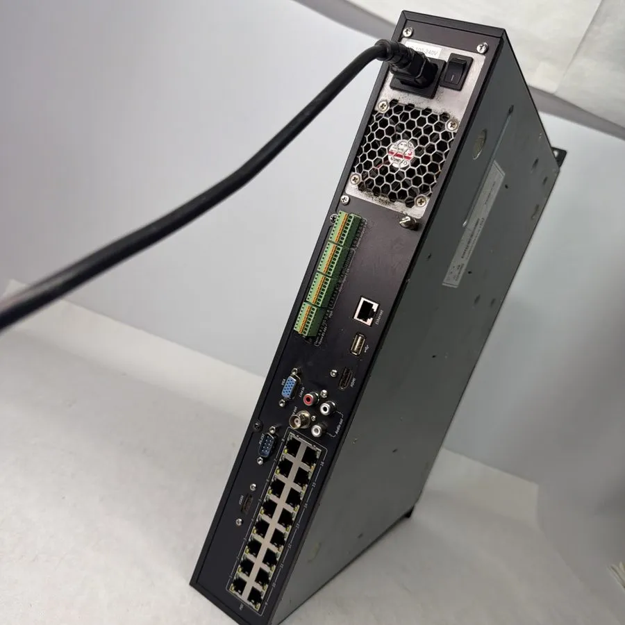 Видеорегистратор Interlogix TruVision NVR 21S TVN-2116S-000 16-Channel PoE Netwo — фото лота 2