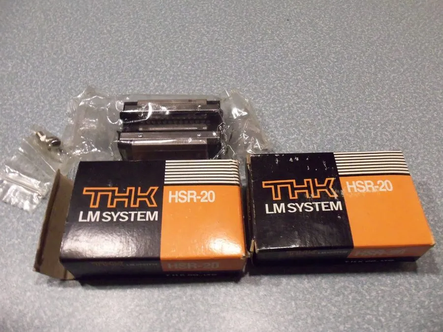 Линейная направляющая THK HSR20LB1SS (GK) Linear Bearing Block HSR-20