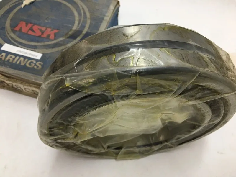Подшипник NSK 23028CDKE4 Spherical Roller Bearing 140x210x53 mm 23028 CDK E4 230 — фото лота 1