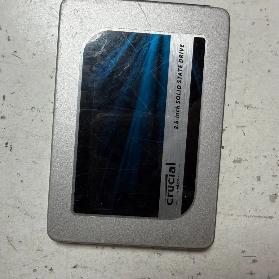 Crucial by Micron MX300 750GB 2.5" SATA III 6Gb/s Internal Solid State Drive