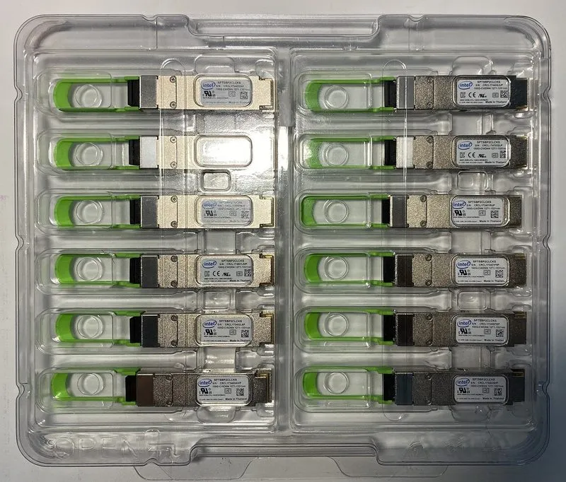 Трансивер Finisar FTLC9558REPM 100m Parallel MMF 100G QSFP28 Optical Transceiver