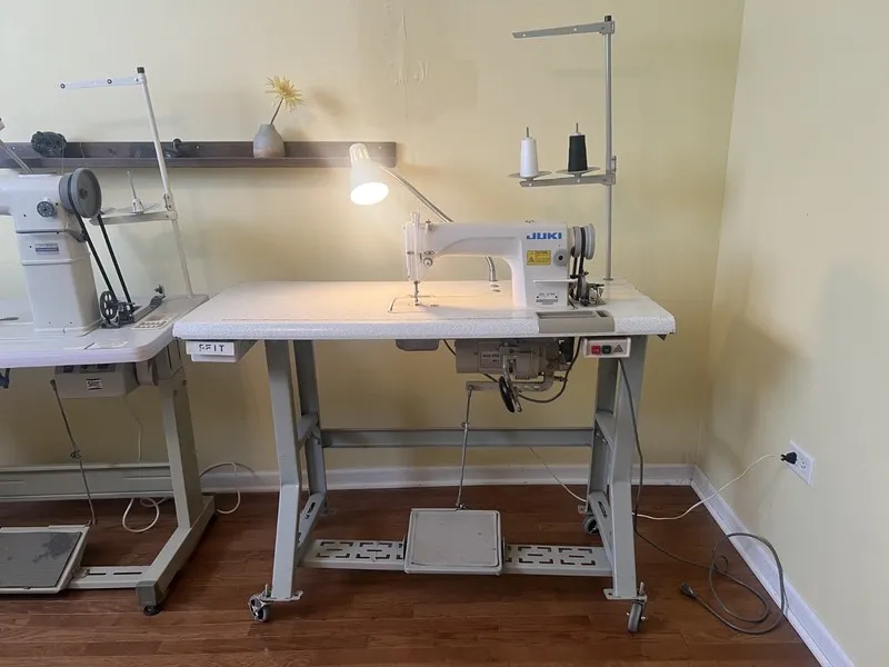 Оборудование рекламного производства JUKI DDL-8700 Industrial Sewing Machine + T