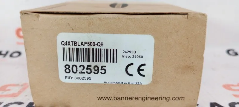 Фотоэлектрический датчик BANNER Q4XTBLAF500-Q8 Photoelectric Sensor 10-30V dc