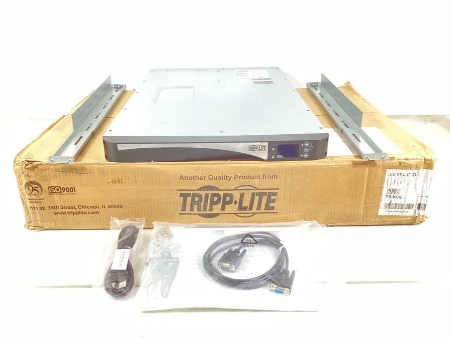 Дисплей Tripp Lite UPS Smart Online 1500VA 1440W 5-Outlet LCD USB 1U SU1500LCD1U — фото лота 1