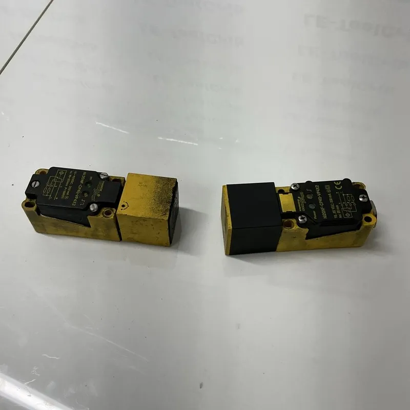 Датчик приближения Turck Proximity Switch Sensor Ni20NF-CP40-VP4X2 K-944 — фото лота 2