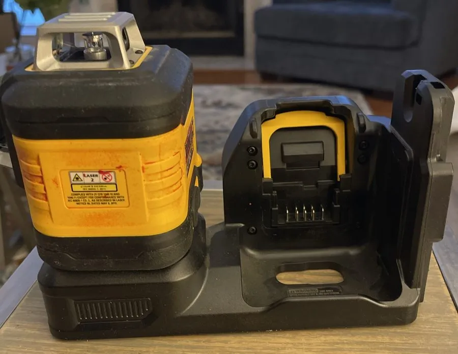 Нивелир DEWALT DCLE34030 Green 3 Beam Rotary Laser Level Tool Only — фото лота 2