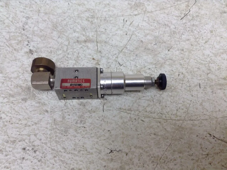 Регулятор давления Numatics 031RS700O Pneumatic Pressure Regulator