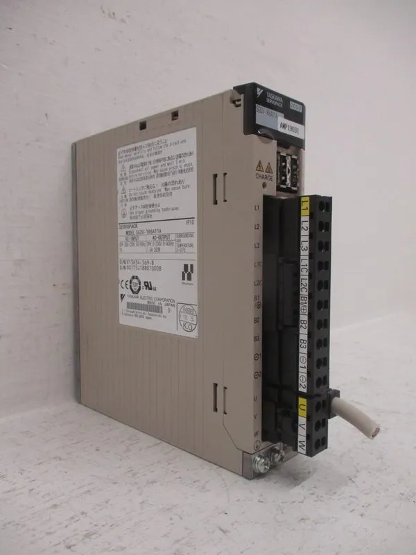 Сервопривод Yaskawa SGDV-1R6A11A Servopack AC Servo Drive — фото лота 3
