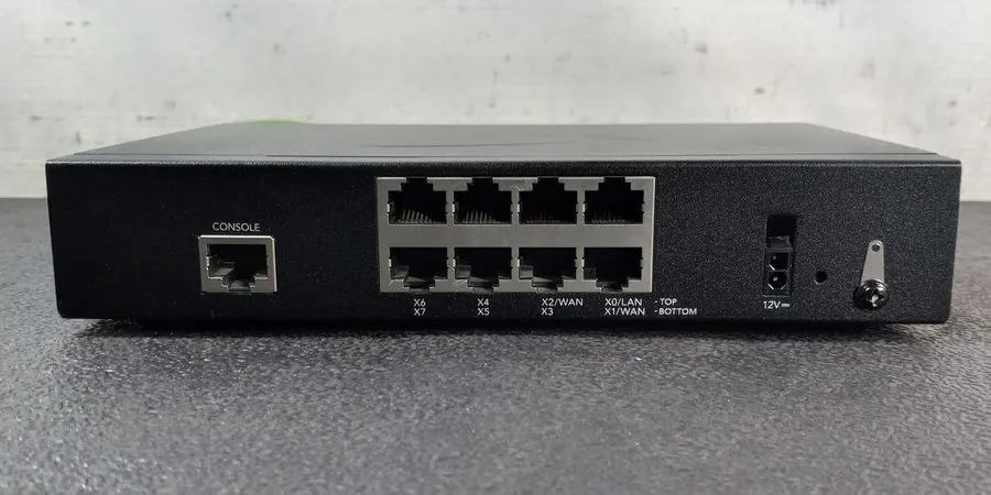 Межсетевой экран SonicWall TZ370 Network Security Firewall Appliance — фото лота 2