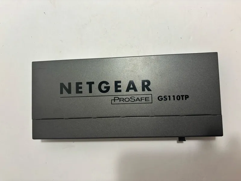 Коммутатор NETGEAR GS110TPv3 8 Port Gigabit PoE+ Ethernet Smart Switch 2 SFP GS1