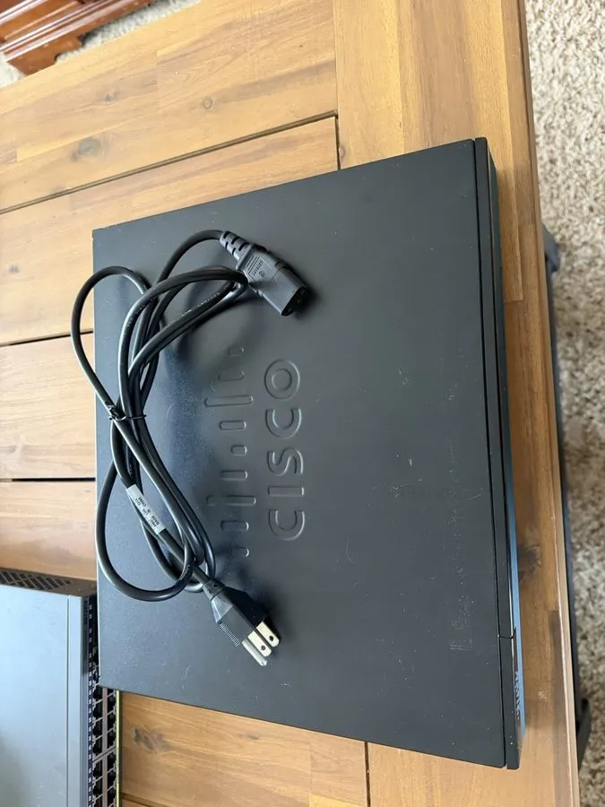 Маршрутизатор Cisco 1921 CISCO1921/K9 V05 2-Port Gigabit Integrated Service Rout
