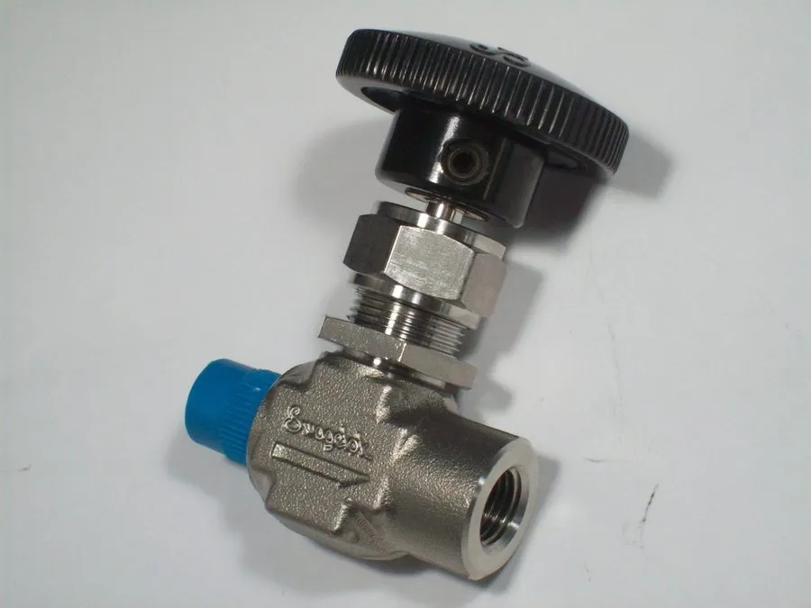 Клапан SS-1RM4-F4 Swagelok Needle Valve Shipping