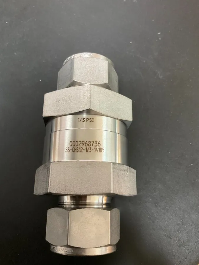 Клапан Swagelok SS-CHS12-1/3 Stainless 5000 PSIG Poppet Check Valve 3/4" — фото лота 1