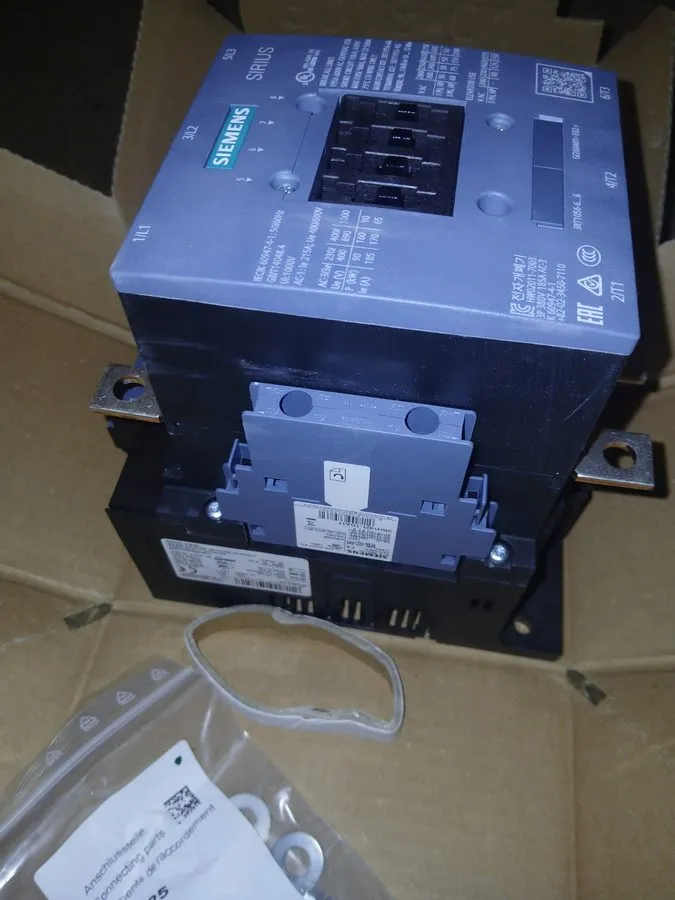 Контактор Siemens SIRIUS Contactor 3RT1056-6AF36 160A 3-Pole 110/127V 2NO/2NC — фото лота 2