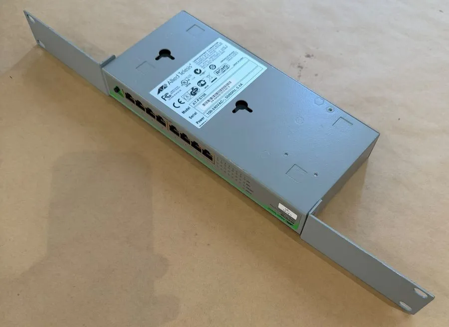 Коммутатор Allied Telesis AT-FS708 PoE 8 Port 10/100Mbps + 1 SFP Switch WORKS