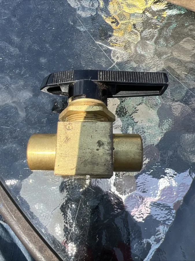 Клапан Swagelok B-44F6 Brass 1-Piece 40 Series Ball Valve FNSP — фото лота 1