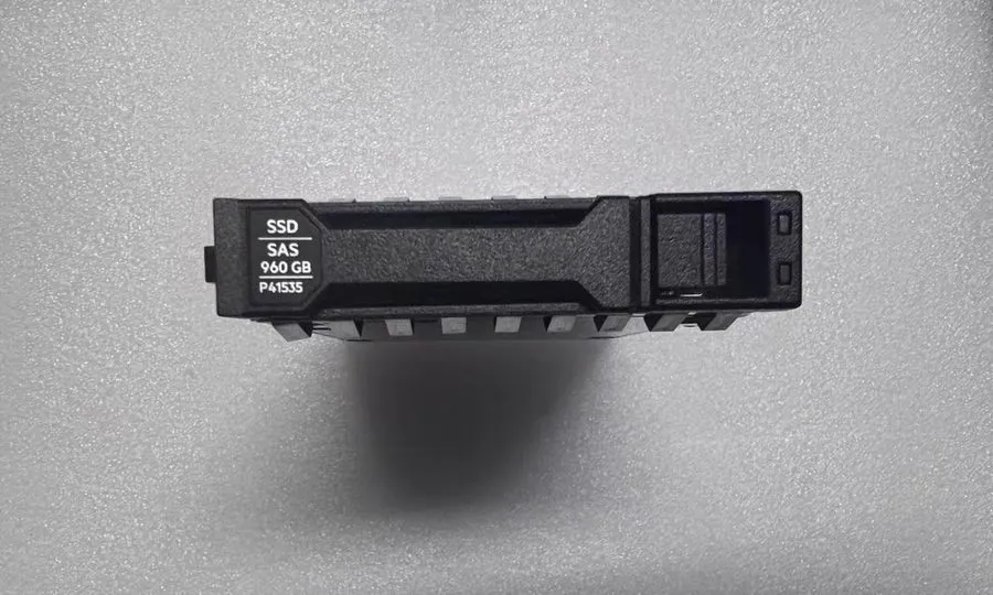 Сервер HPE 960GB SAS 12G 2.5" G10+ GEN11 Server SSD Replace P40510-B21 P41535-00 — фото лота 1