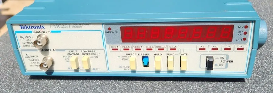 Тестер Tektronix CMC251 1.3 GHz Frequency Counter, From our Eng lab (Sn 50164)