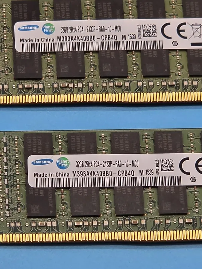 Модуль памяти Grade A Samsung Cisco 32GB PC4-2133P DDR4 2Rx4 Server RAM M393A4K4 — фото лота 1
