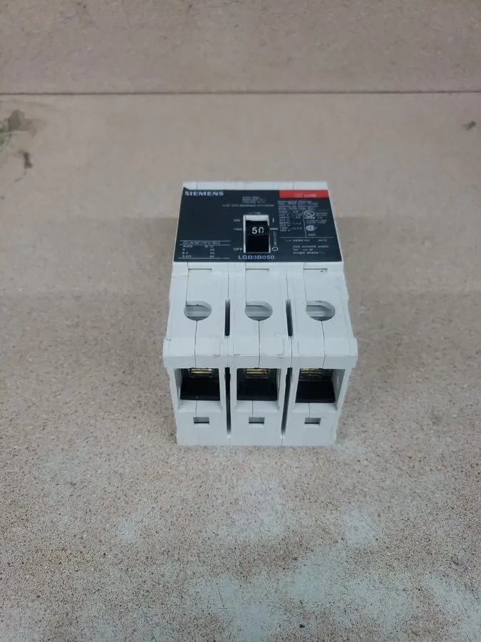 Автоматический выключатель SIEMENS LGB3B050B Circuit Breaker 50A 3P 480V 3PH LGB