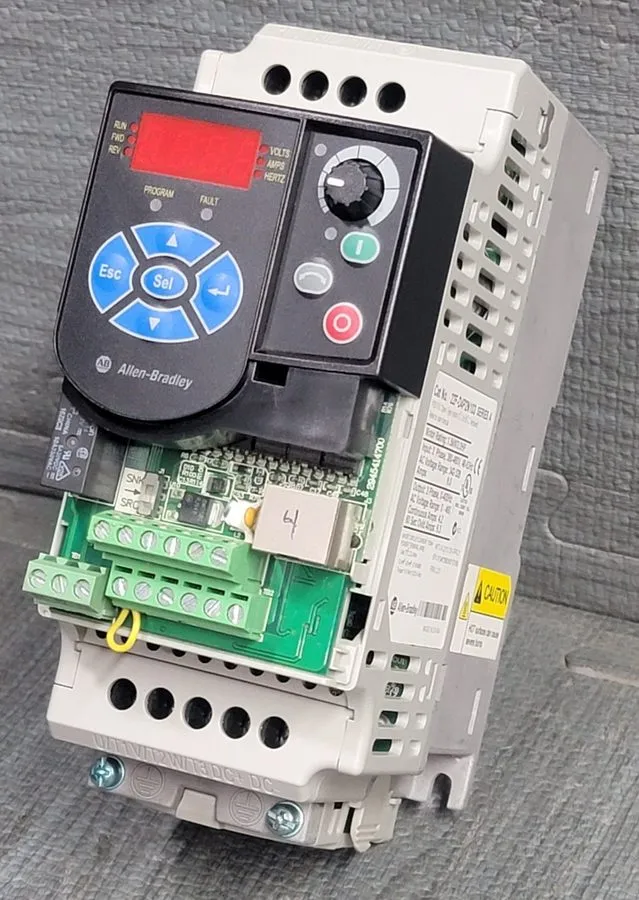 Частотный преобразователь Allen-Bradley 22F-D4P2N103 PowerFlex4M AC Drive 1.5 kW