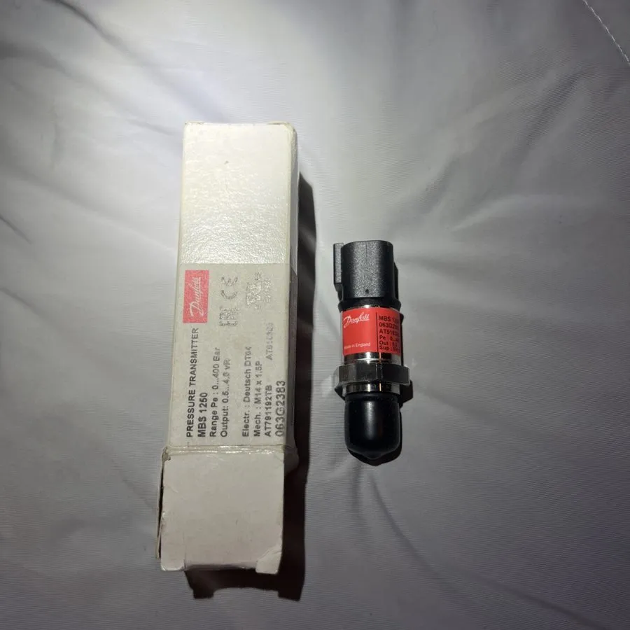 Датчик давления Danfoss 063G2383 Pressure Transmitter MBS 1250 — фото лота 1