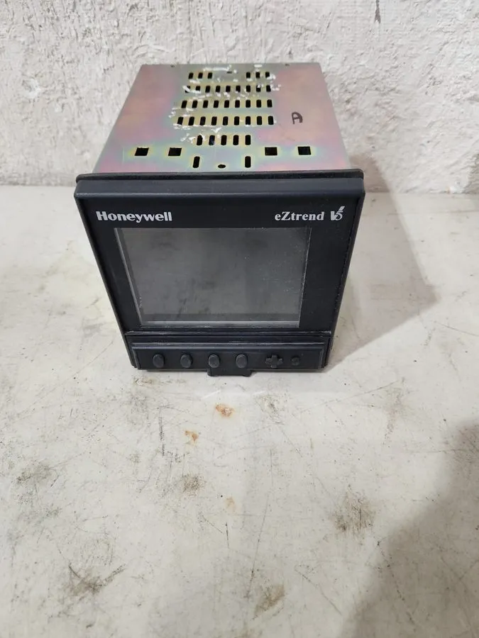 Регистратор Honeywell Paperless Chart Recorder EZTrend TVEZ-6-0-0-000-0-0U0000-0