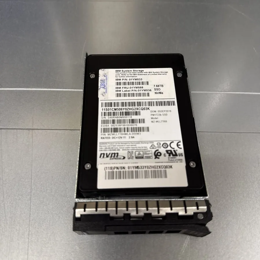 SSD-накопитель Samsung PM1723b 7.68TB SSD NVME MZ-WLL7T6B U.2 MZWLL7T6HMLA-000H3 — фото лота 1