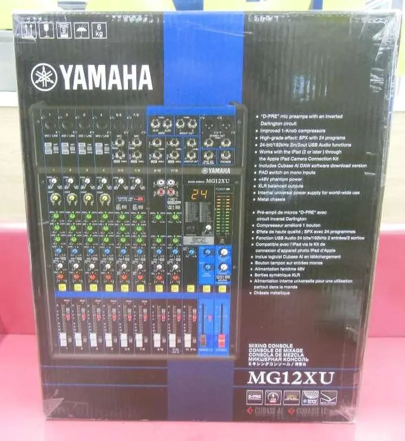Микшерный пульт Yamaha Mixing Console MG12XU 12-Input 4-Bus Mixer Effects Deskto