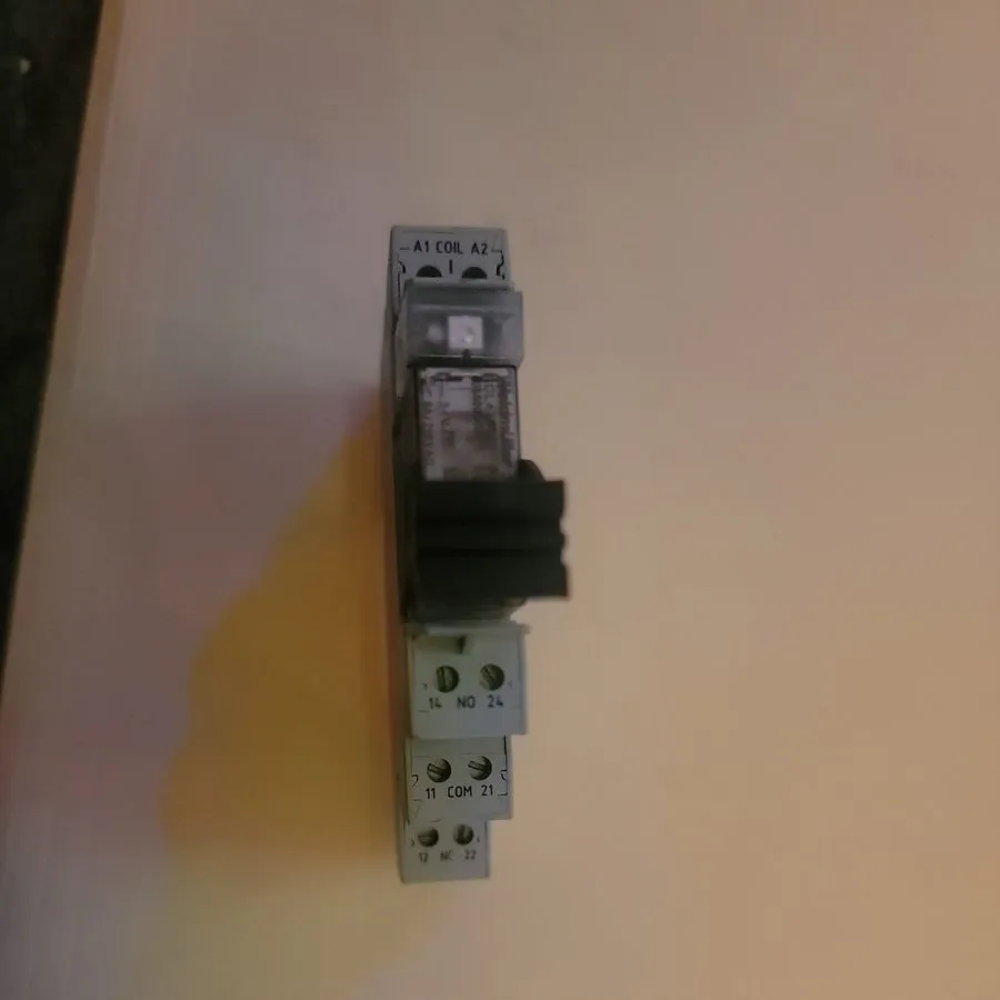 Колодка реле Weidmuller 8693260000 Relay w/ Relay Socket 8533771001 — фото лота 1