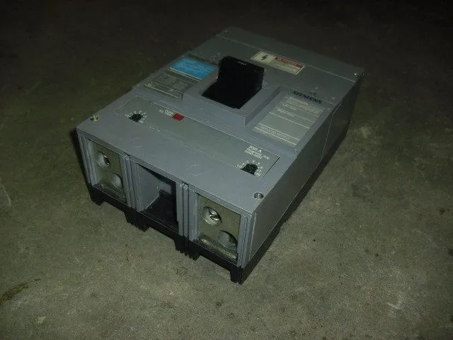 Автоматический выключатель SIEMENS SENTRON JXD2-A CIRCUIT BREAKER JXD23B400 400A