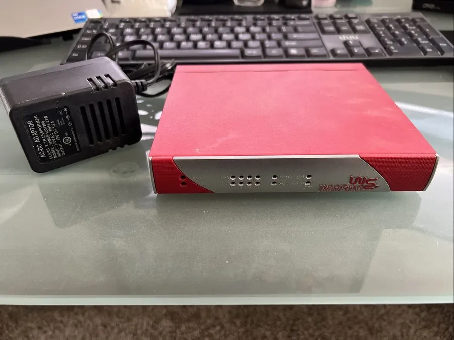 Межсетевой экран Watchguard BF4S16E6 FireBox 6TC Firewall With Power Cord (Power