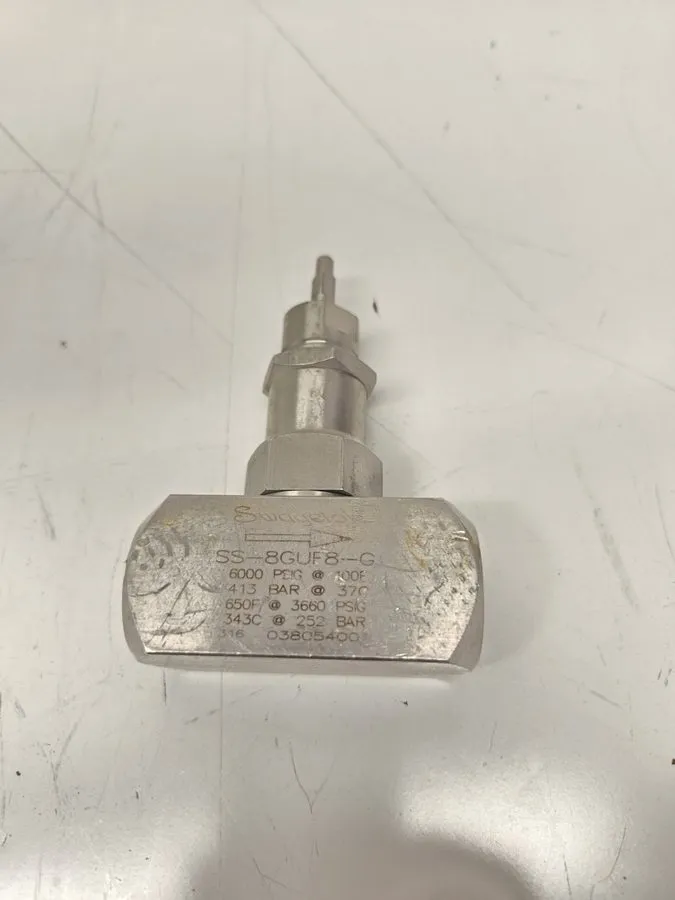 Клапан Swagelok needle valve SS-8GUF8-G, 1/2", 316SS 6000psi — фото лота 1