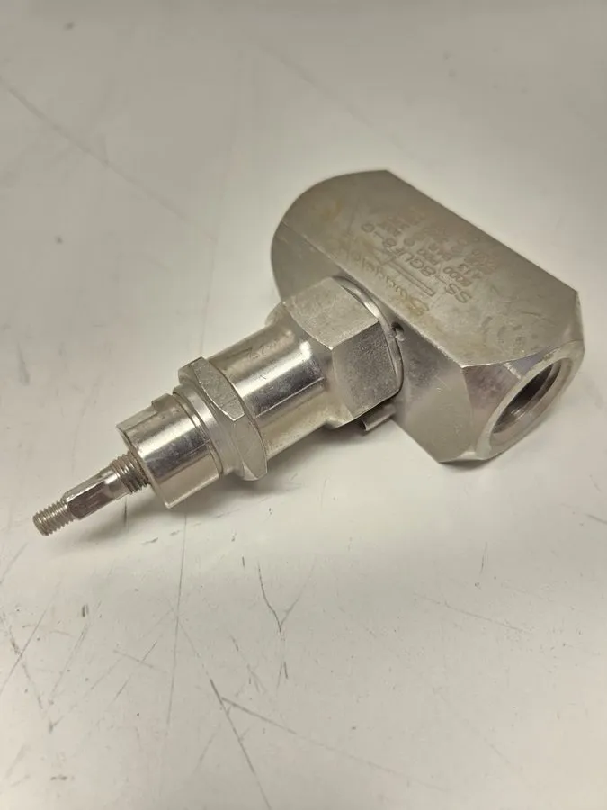 Клапан Swagelok needle valve SS-8GUF8-G, 1/2", 316SS 6000psi — фото лота 2
