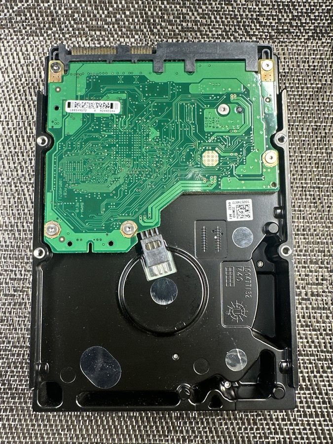 Сервер Seagate Cheetah 15K.7 600GB 3.5 SAS 6Gb/s Server HDD ST3600057SS 9FN066-0 — фото лота 1