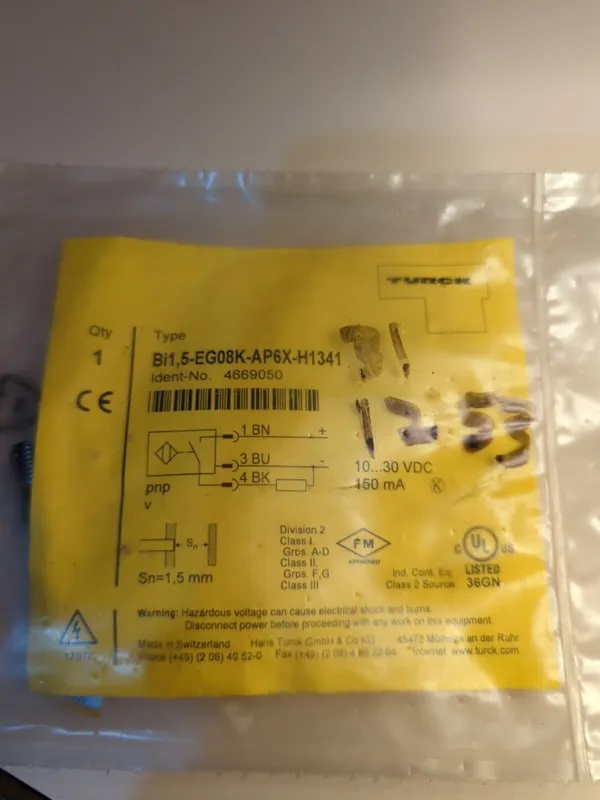 Датчик приближения Turck Bi1,5-EG08K-AP6X-H1341 Inductive Proximity Sensor 10-30 — фото лота 1