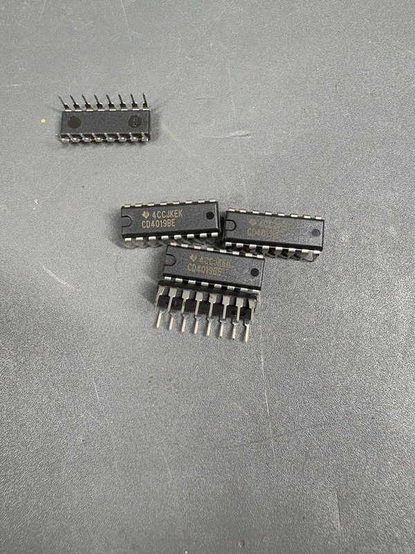 Микросхема Texas Instruments CD4046BE CMOS Phase-Locked Loop PLL IC DIP-16 — фото лота 4