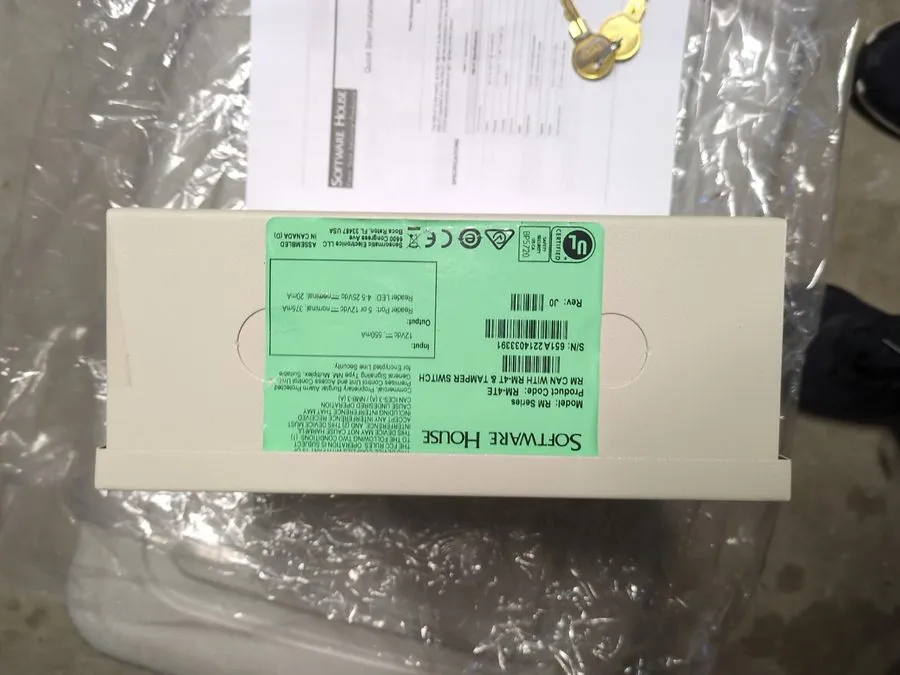 Коммутатор Software House RM-4TE Can With RM-4T & Tamper Switch