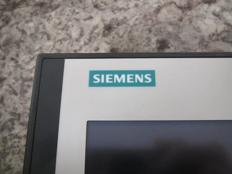 Панель оператора Siemens 6AV6648-0CC11-3AX0 HMI Smart Panel Industrial