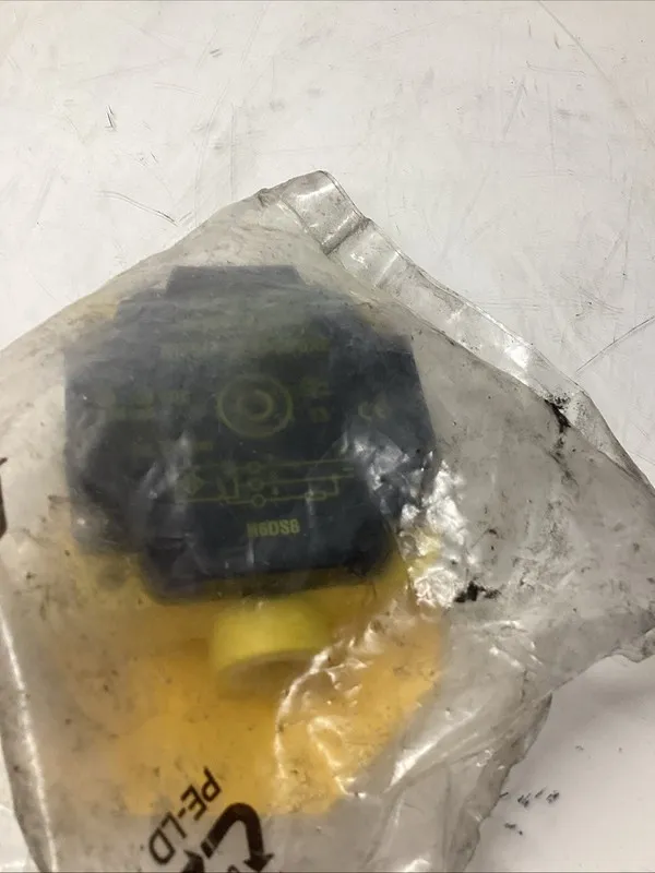 Датчик приближения Turck Proximity Sensor NI75U-CP80-AP6X P-664 — фото лота 2