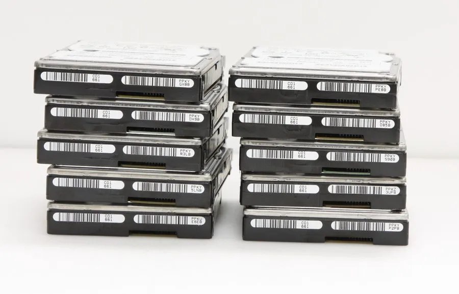 Жёсткий диск HITACHI 0B25659 HUC106060CSS600 600GB 2.5 SAS 10K HDD 520 BLOCK SIZ