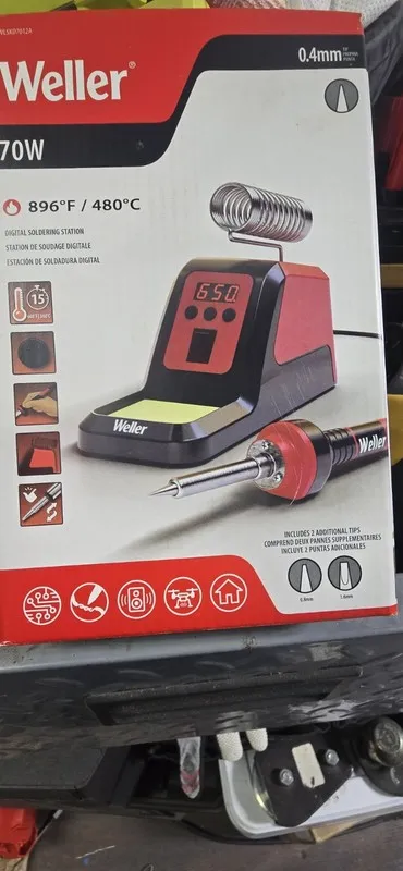 Паяльная станция Weller Digital Soldering Station with 70W Precision Iron 120V W