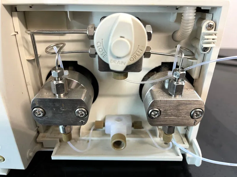 Хроматограф Shimadzu LC-10ADVP (LC-10AD VP) HPLC liquid chromatograph pump