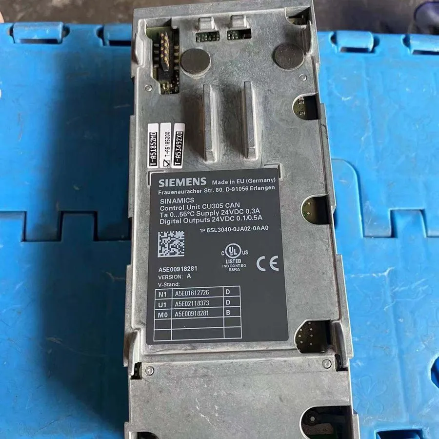 Частотный преобразователь Siemens SINAMICS S110 6SL3040-0JA02-0AA0