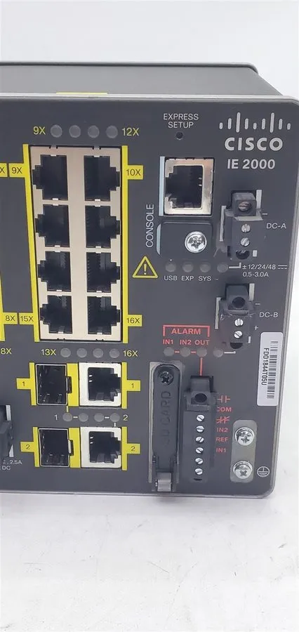 Коммутатор Cisco IE 2000 16PTC G E Industrial Ethernet Switch 16 Port FE 2x GE P — фото лота 2
