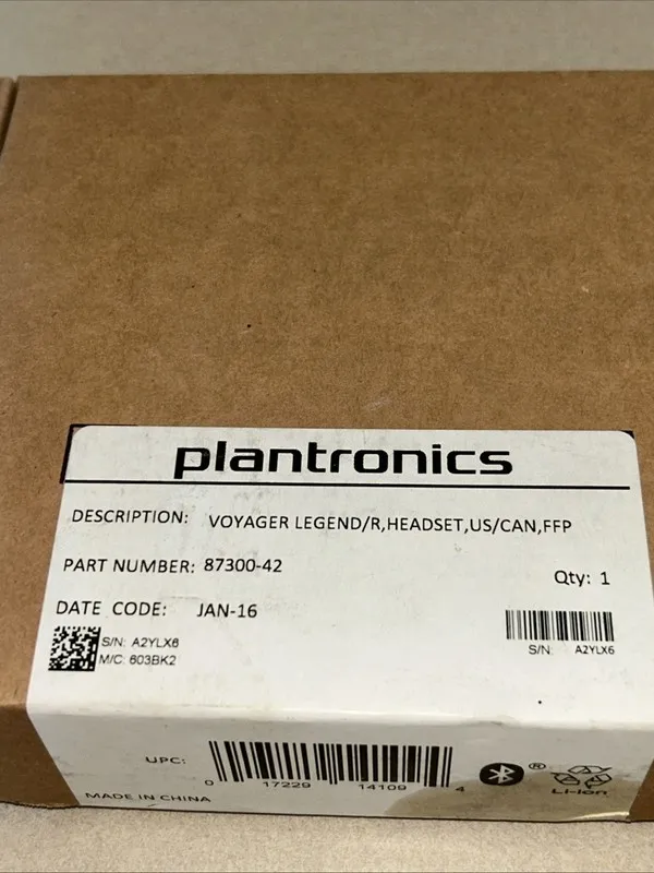 VoIP-шлюз Plantronics Voyager Legend In Ear Headset Black 87300-42 — фото лота 2