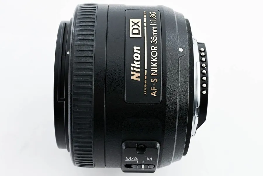 Объектив Nikon AF-S DX NIKKOR 35mm f/1.8G Lens — фото лота 2