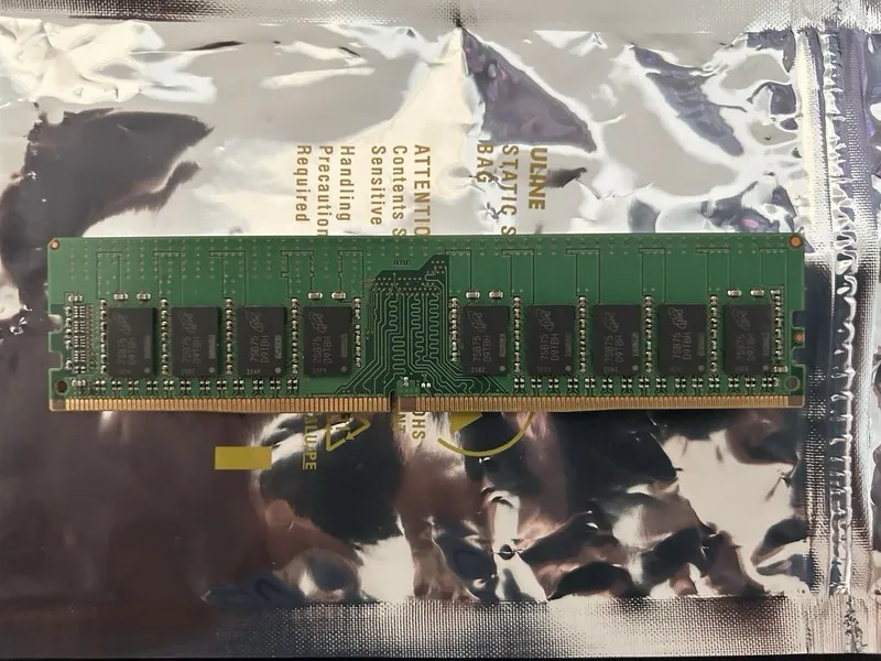 Модуль памяти Micron MTA18ASF2G72AZ-2G3B1 64GB 4x16GB 2Rx8 PC4-19200 DDR4-2400MH — фото лота 1